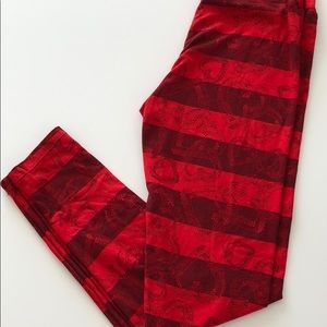 One Size LuLaRoe leggings!